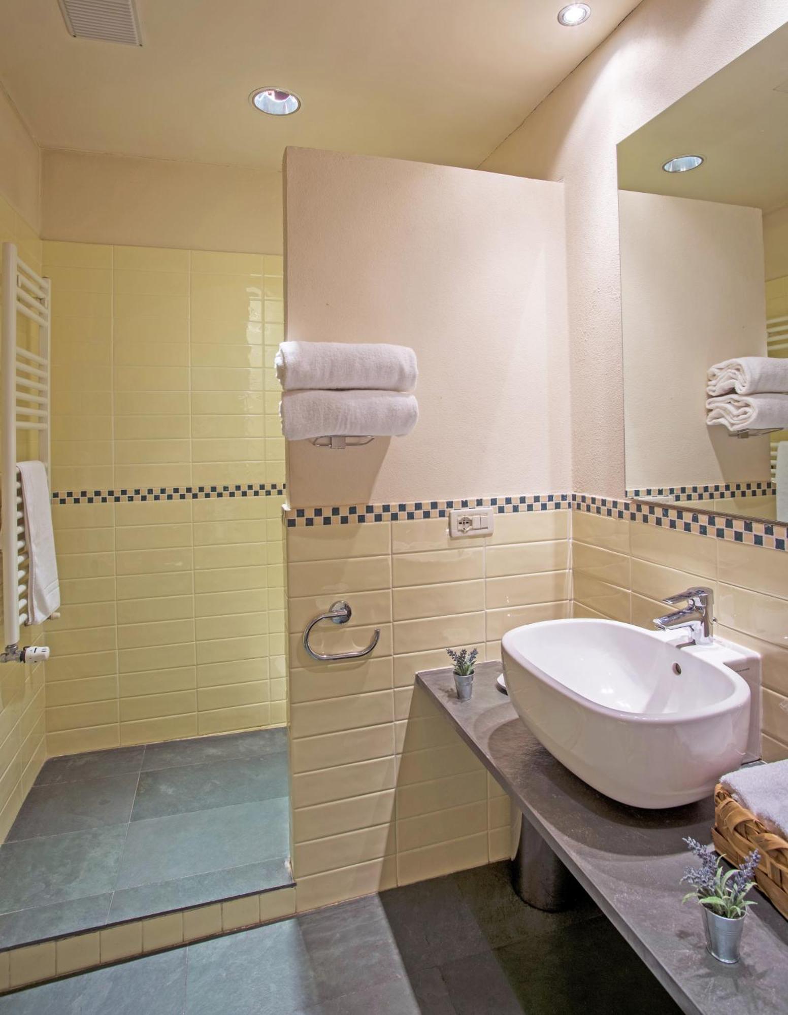 Hotel Antico Podere Propano سالوزو المظهر الخارجي الصورة