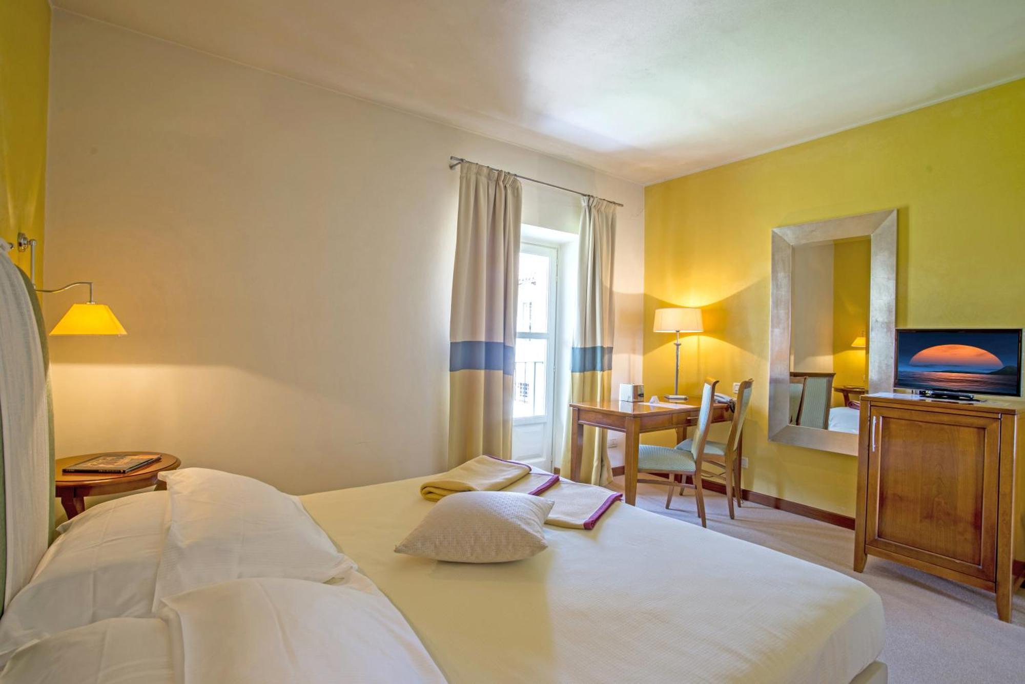Hotel Antico Podere Propano سالوزو المظهر الخارجي الصورة