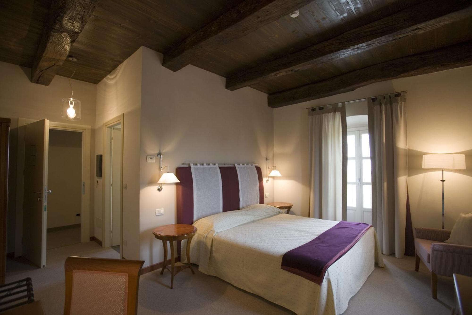 Hotel Antico Podere Propano سالوزو المظهر الخارجي الصورة
