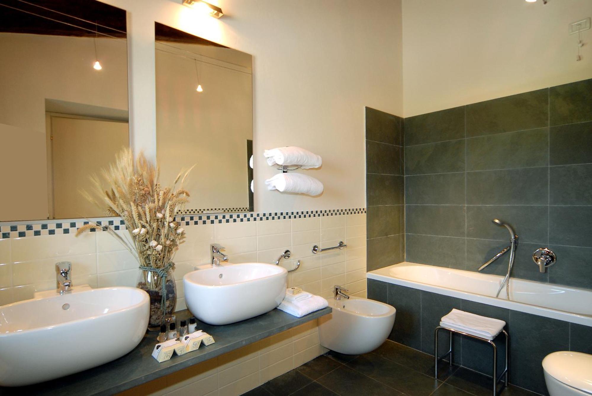 Hotel Antico Podere Propano سالوزو المظهر الخارجي الصورة