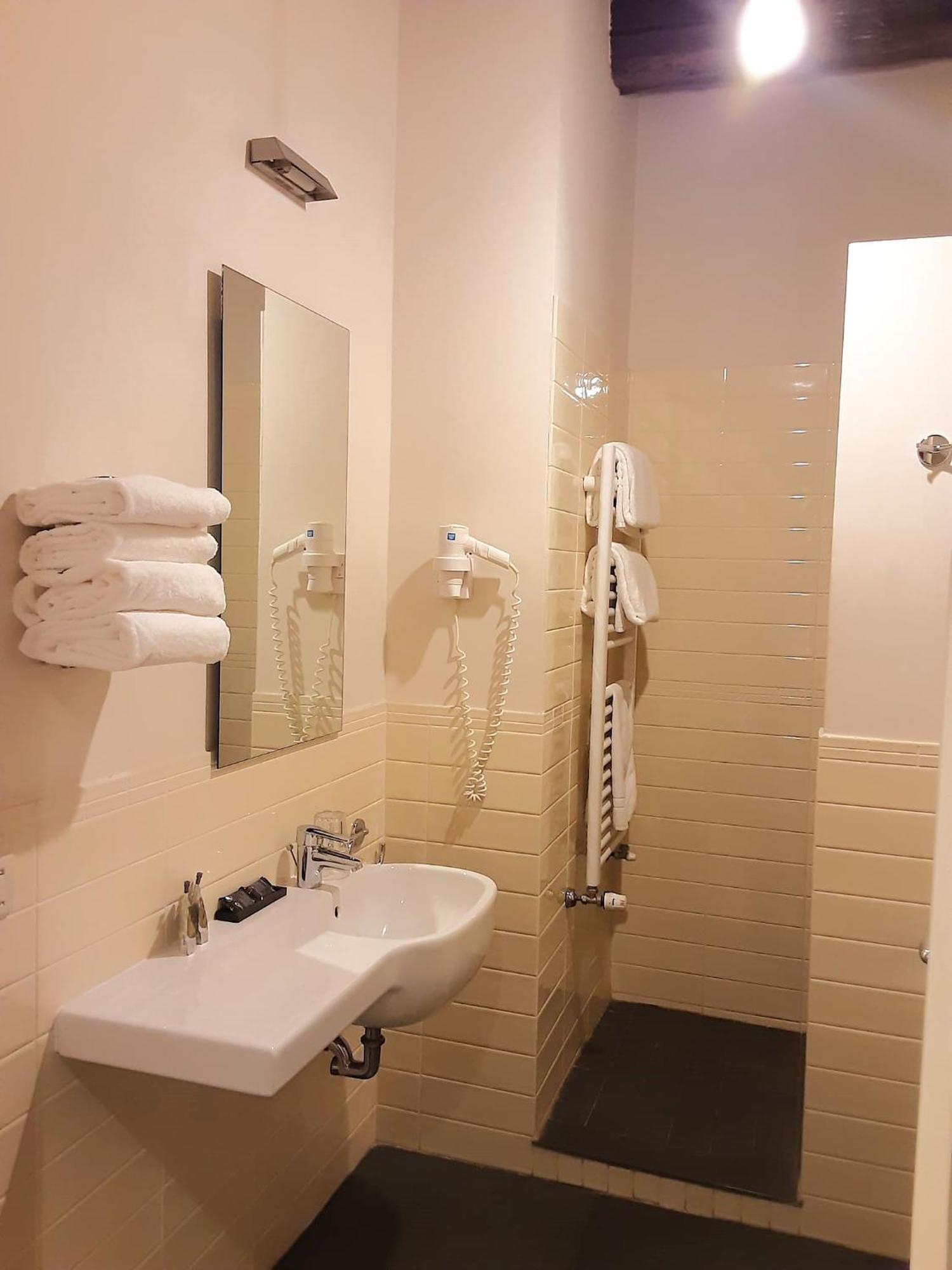 Hotel Antico Podere Propano سالوزو المظهر الخارجي الصورة