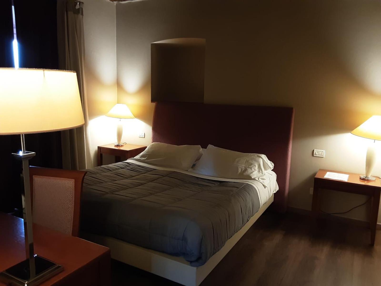 Hotel Antico Podere Propano سالوزو المظهر الخارجي الصورة